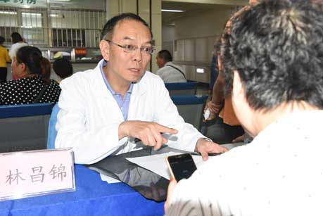 胸外科义诊3.jpg